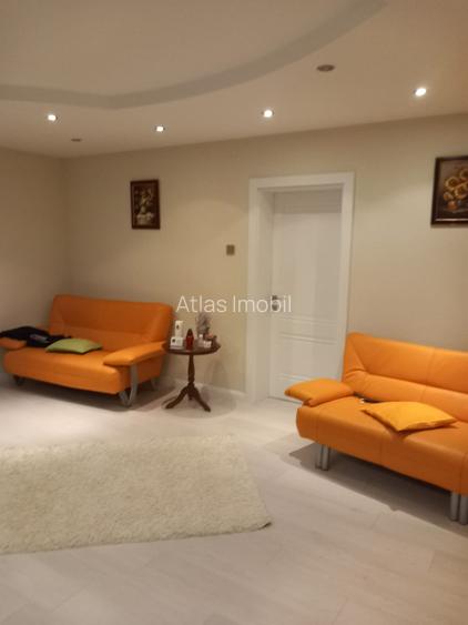 VILA  DE  LUX  SITUATA  INTR-O ZONA REZIDENTIALA  CU 1050 mp,TEREN - 6