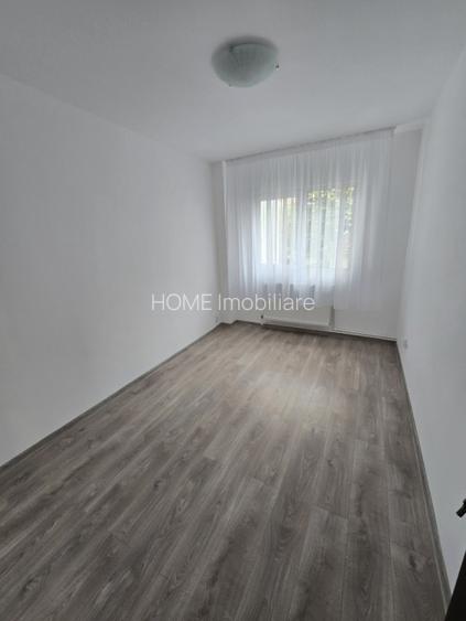 Apartament 3 camere  Piata Sud - 6