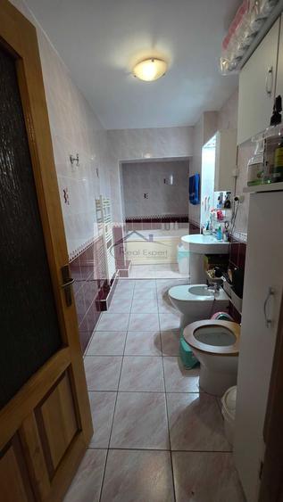 Vand apartament 3 CAMERE 100 MP ,Cartier Marasti