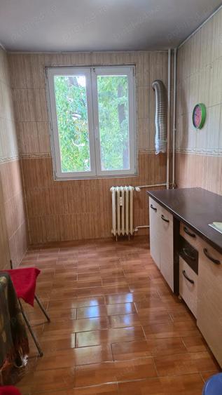 3 camere METROU Valea Ialomitei