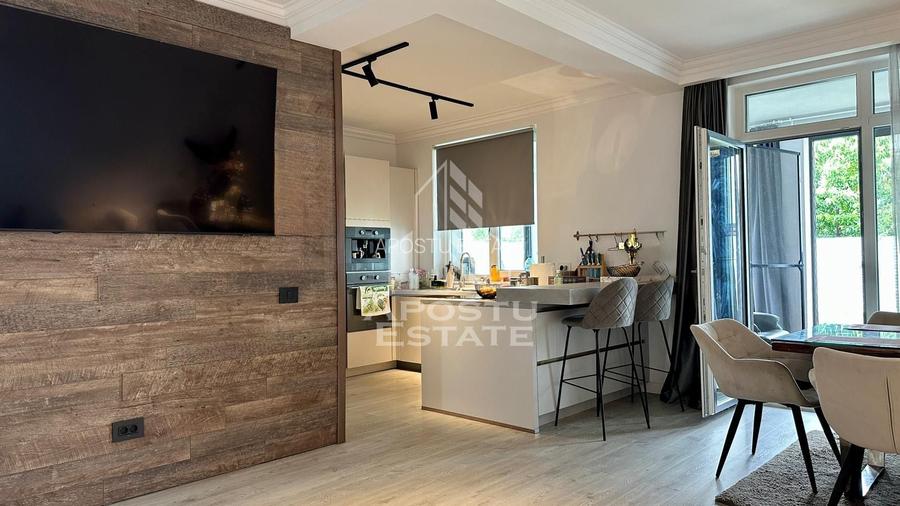 Jumatat de duplex cu 5 camere de vanzare in Dumbravita - 2