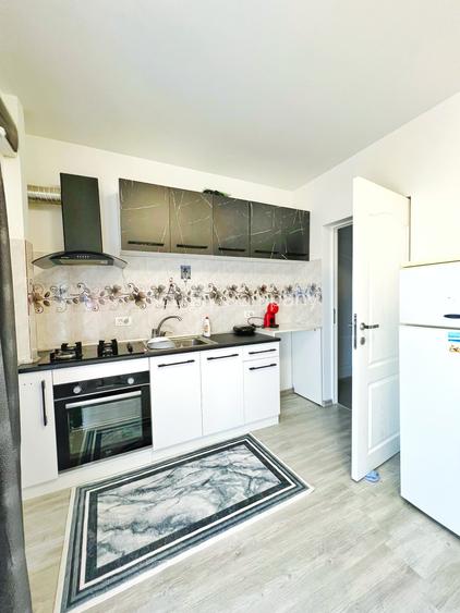 Vindem Vila de lux in Navodari - 6