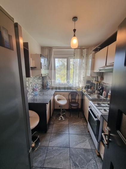 Cartier - Podu Ros - Ap. 3 camere - Pret Cash - 58 mp, etaj 1. - 8