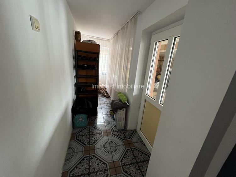 Casa la sol,3camere constructie mixta,renovata,mobilata,utilata,Valu lui Traian! - 3