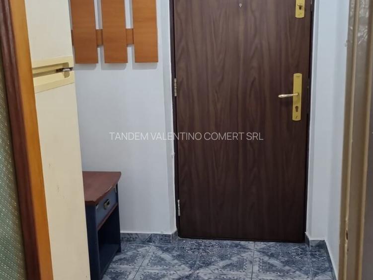 Titan , Postavarul - 5