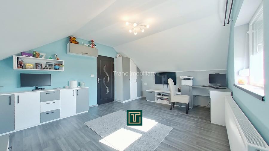 Casă nouă mobilată modern, la cheie, cu 5 camere, cu fotovoltaice, în Vinga - 11