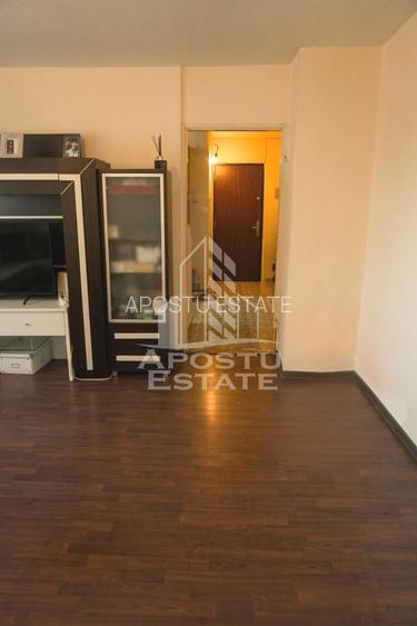 Apartament cu 3 camere, decomandat, centrala proprie, zona Bucovina - 8