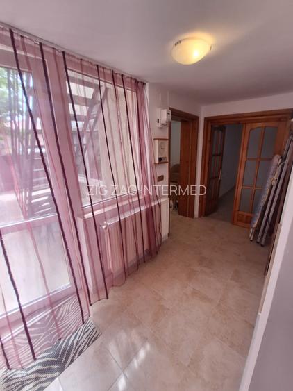 Zona Trocadero , imobil 90 mp., IDEAL BIROURI, curte - 8