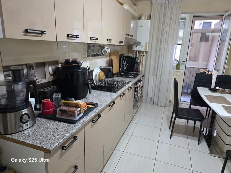 VANZARE APARTAMENT + PARCARE 73MP - 4