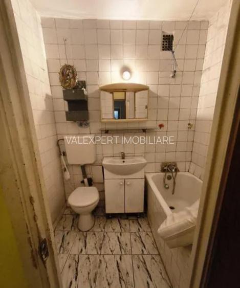 Metrou 1 Decembrie 1918, 3 cam, et. 1/4, bloc reabilitat - 6