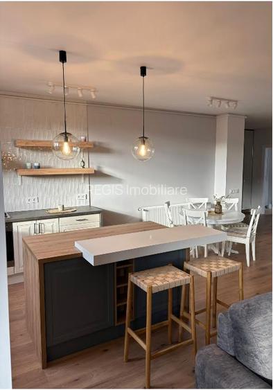 Apartament 4 dormitoare ,la casa Central - 5