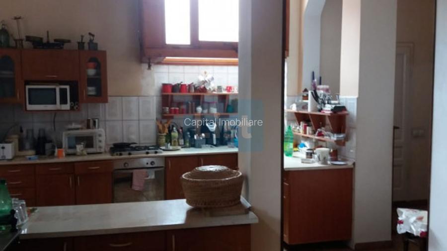 Casa la curte comuna pe 3 nivele, 300mp utili 0% comision - 11