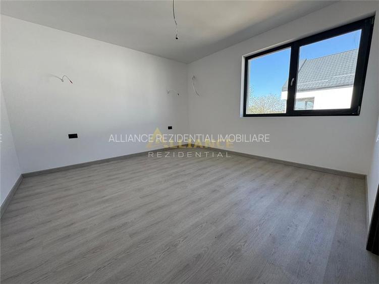 {Primarie} Vila 3 camere - 3 bai | Teren 210 mp - 12