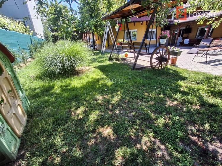 Casa individuala cu 8 camere si teren de 832 mp de vanzare, zona Girocului - 31