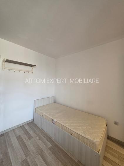 Piata Trapezului/metrou 1 Decembrie 1918 - 6