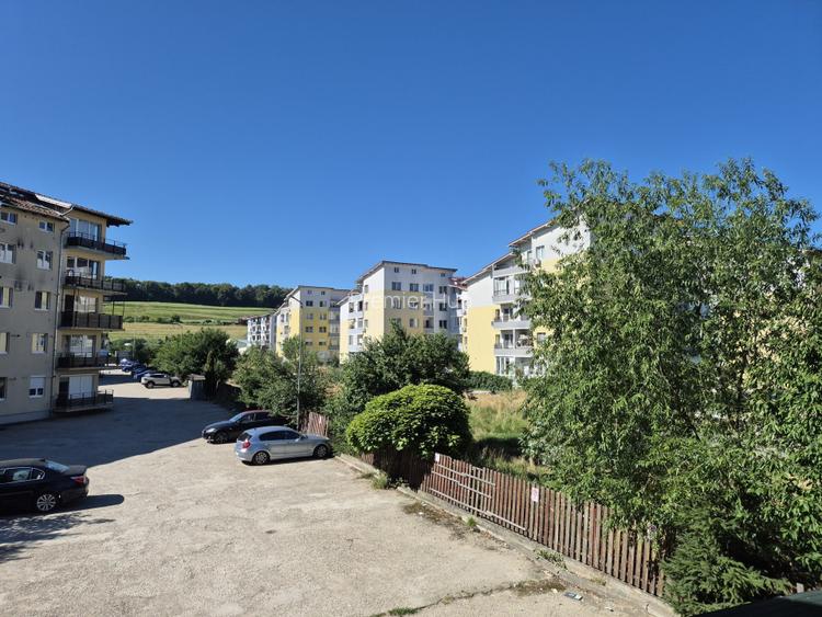 Apartament 3 camere, etaj 1, parcare, zona Florilor - 8