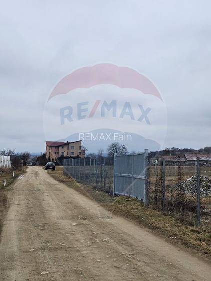 TEREN  INTRAVILAN  5000mp ORAS CISNADIE  STR. SELIMBARULUI - 4