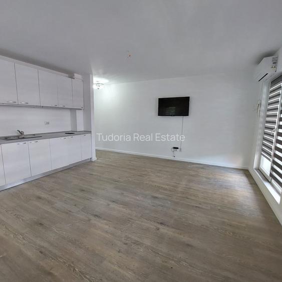 Apartament 3 camere, 70 mp, parcare exteriora, zona Metro! - 2