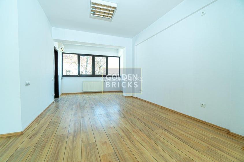 Piata Victoriei | Imobil individual | 12 incaperi  |Metrou 5 minute - 13