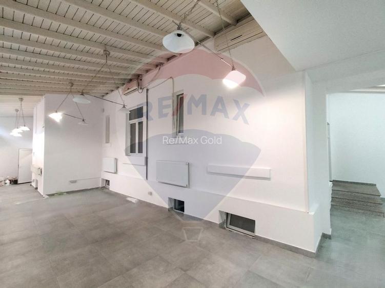 Ultracentral - Vilă 323 mp - Ideală sediu firmă / clinică / birouri - 2