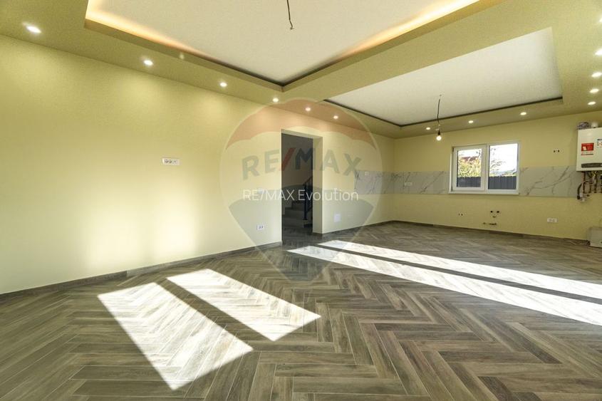 CASA TIP DUPLEX cu 5 camere de vanzare| Cartier Izvor | COMISION 0% - 32