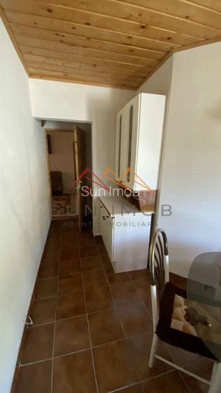 Vila de vanzare, teren 3100 mp, 7 camere, 6 grupuri sanitare, 3 CT, an 1997 - 33