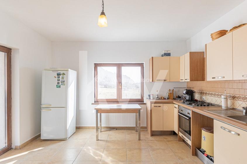 Casa in Zarnesti - Ideala pentru Locuire sau Investitie Turistica! - 10