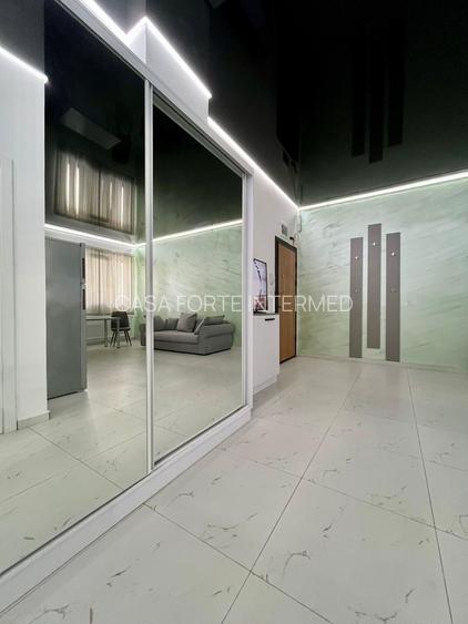 OCAZIE UNICĂ ÎN MAMAIA NORD – APARTAMENT LA PRIMA LINIE LA MARE – 96.000 € - 14