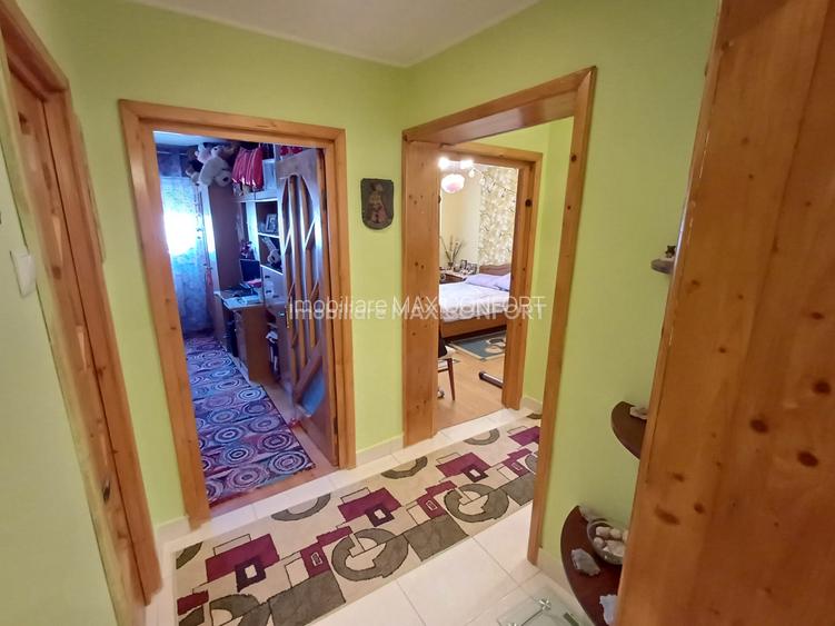 Vanzare 3 camere, zona Buzaului-Imobiliare MAXICONFORT - 3