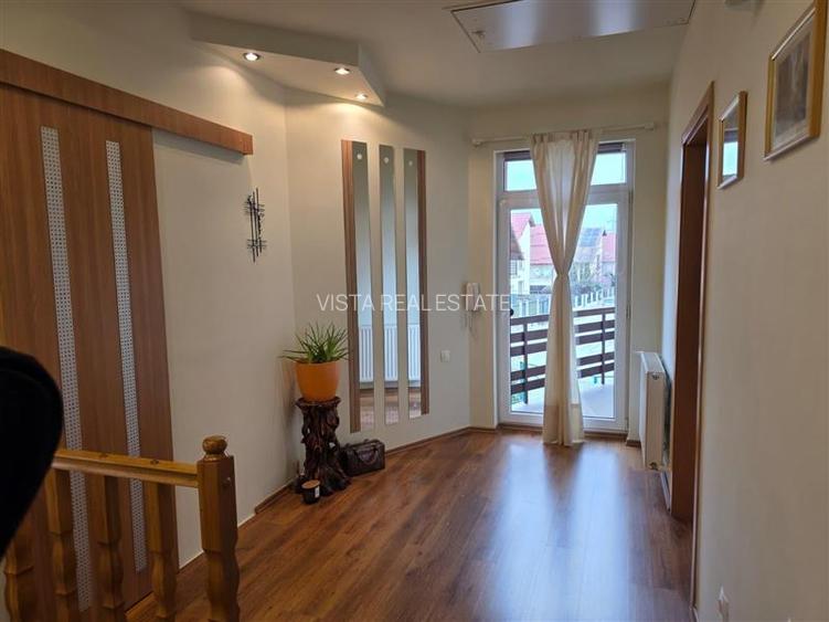 Vila eleganta in zona Bunloc, Sacele, Brasov - 24