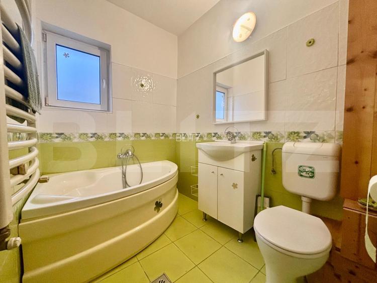 Apartament 3 camere 53 mp , 2 parcari, curte  - 12