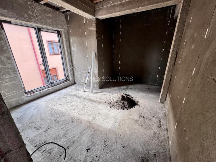 Ocazie! Case P+1+Pod. 4 cam. Util 100mp. Teren 200mp. Complex inchis - 13