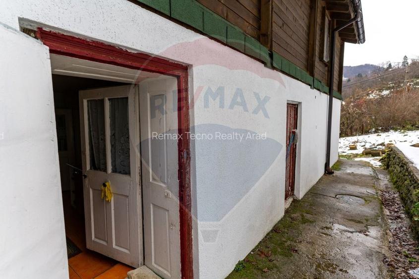 Casă de vanzare,Sacaramb jud. Hunedoara - 18