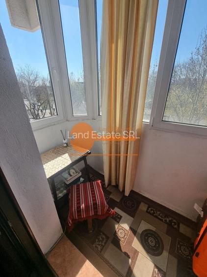 3 Camere la 3 minute Metrou Crangasi- Parc - Bloc Reabilitat - 14