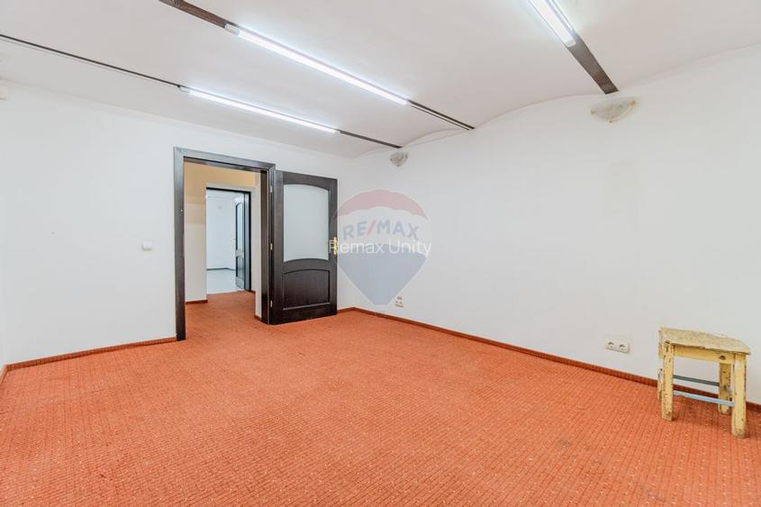 Spațiu de birouri de închiriat – zonă centrală, Str. Castanilor - 21