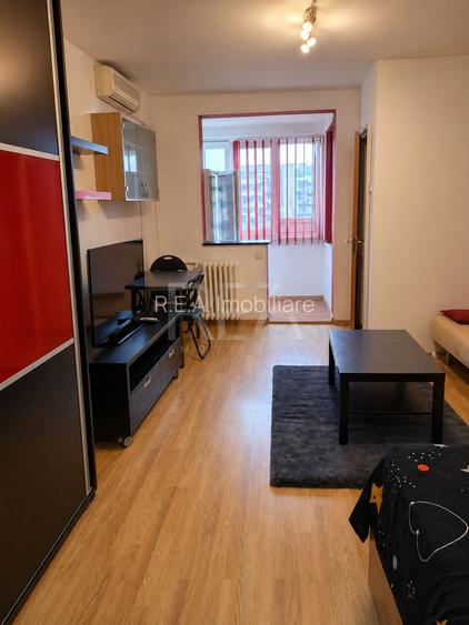 Garsonieră Titan, an 1974, metrou, 31 mp, anvelopat - 5