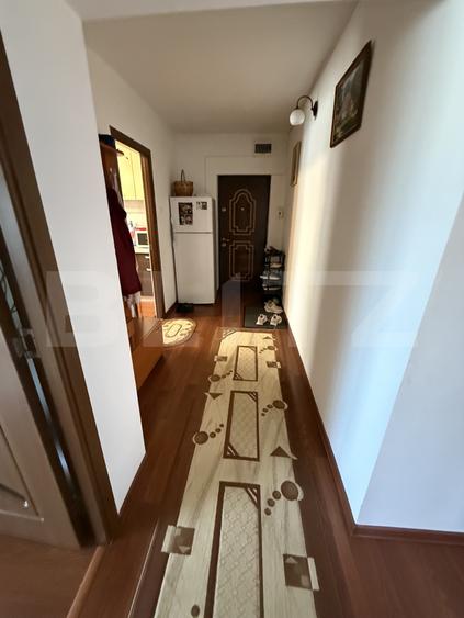 Apartamen 3 camere, 65 mp, zona Micro 16