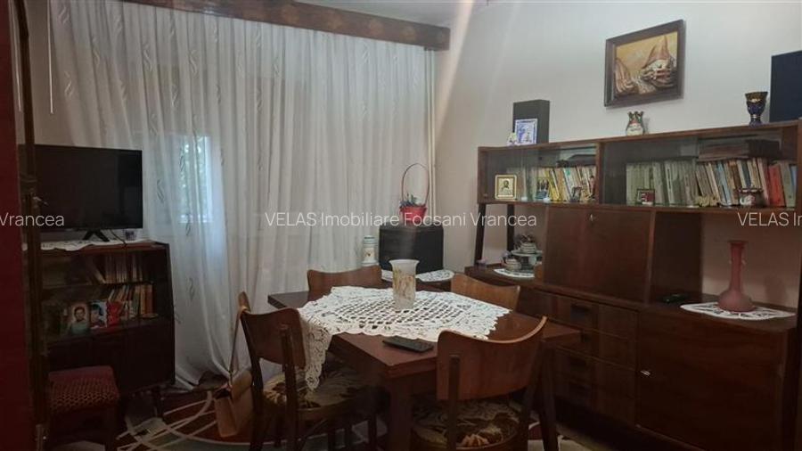 Apartament 3 camere, et.3, Piata Sud - 2