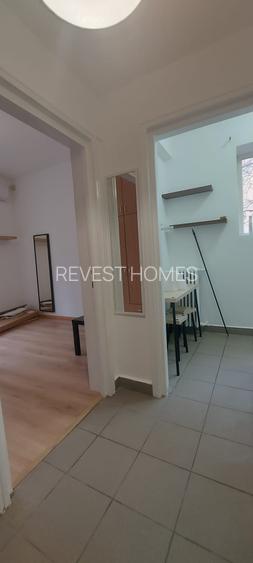 Universitate - Garsoniera decomandata in inima orasului, metrou la scara - 5