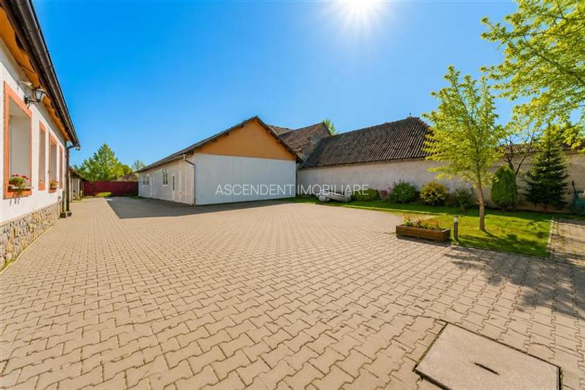 Sediu firma/ rezidential, pe domeniu de 2.240 mp teren,Central, Halchiu, Brasov - 21