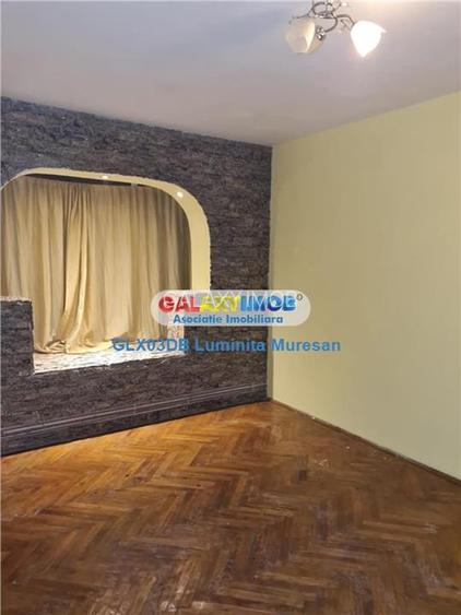 Vanzare apartament 2 camere semidecomandat Targoviste Micro 9 - 12