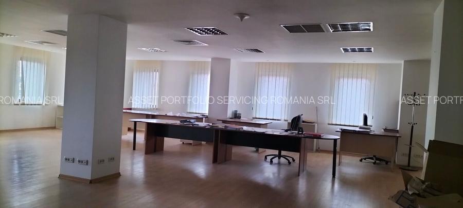 DE VANZARE CLADIRE SI TEREN - Sos Alexandriei, nr. 199 D, sector 5, Bucuresti - 4