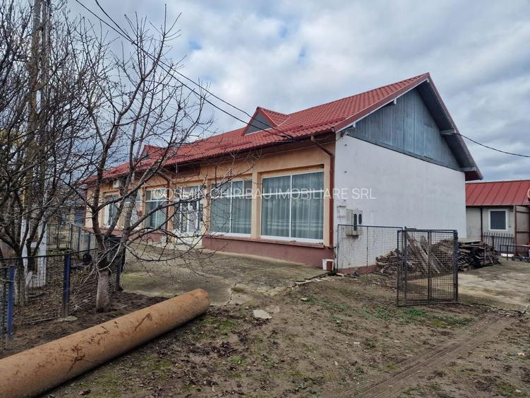 Se oferă spre vânzare / închiriere clădire cu spațiu comercial - 16