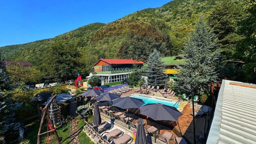 De vanzare / Pensiunea El Plazza Baile Herculane - 12