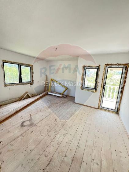 Casa / Vila 7 camere sat Madei comuna Borca Jud Neamt - 8