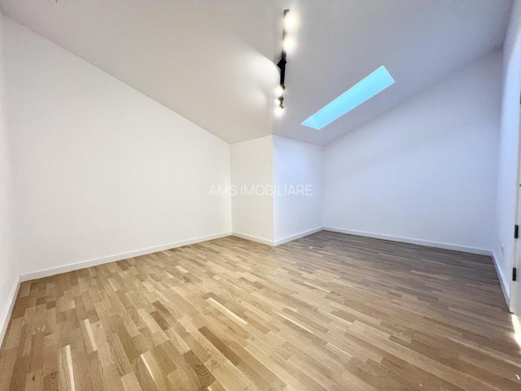 SUPERB / PARTIAL MOBILAT / GRADINA - 34