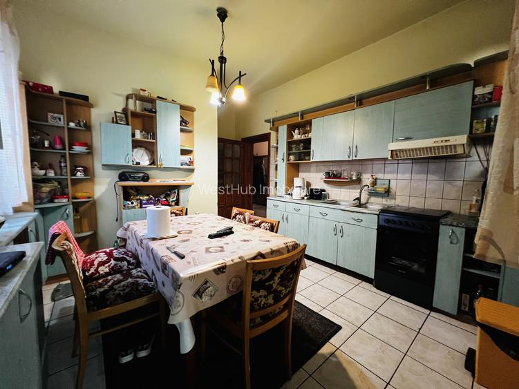 Vila cu 5 camere, 3 bai - Zona Cetatii Timișoara - 8