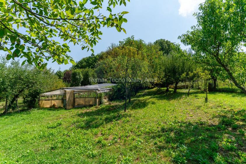 Casă / Vilă cu 10 camere amplasate in 2 corpuri de cladire de vanzare - 41