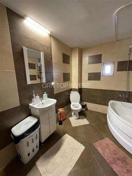 Apartament spatios cu 3 camere 2 balcoane si parcare Calea Turnisorului - 8