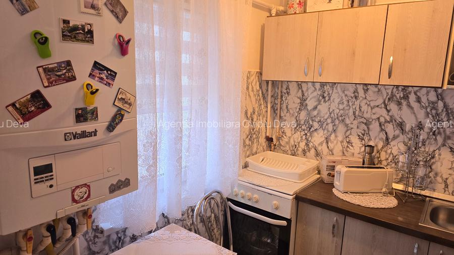 Vand garsoniera in Deva, zona Eminescu (Micro 15), parter inalt, mobilata - 6